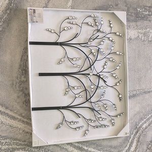 Home Decor - beautiful simplistic wall piece for your home.